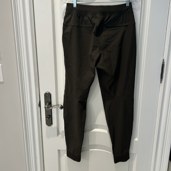 Men’s Lululemon ABC Joggers - Picture 3 of 6